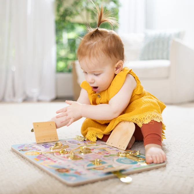 Melissa and Doug - Princess Castle Latches Board