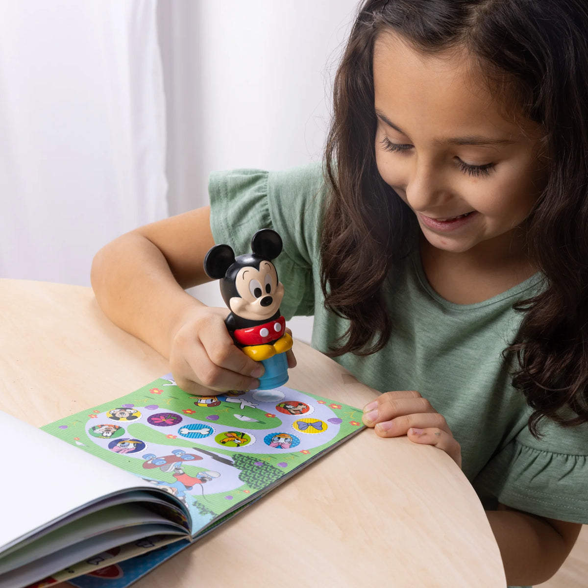 Sticker WOW! Activity Pad & Sticker Stamper - Mickey Mouse