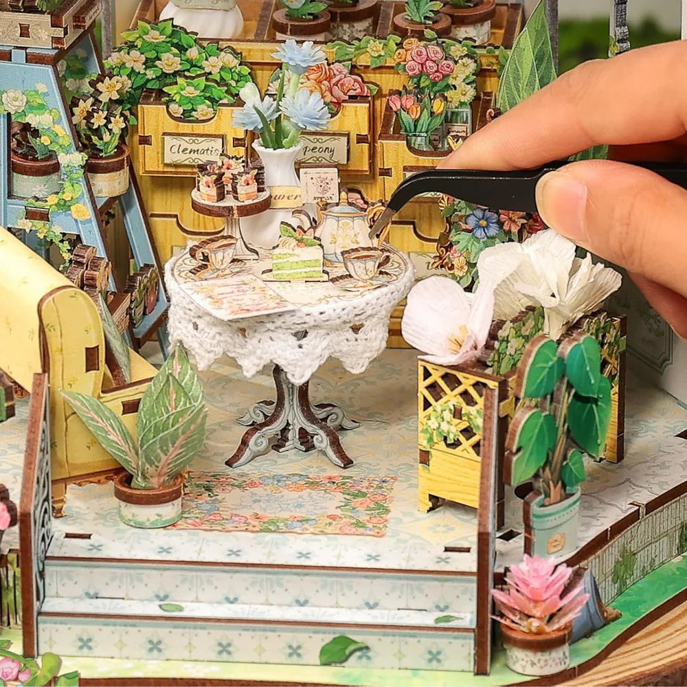 Hands Craft | Windsor Flower House
