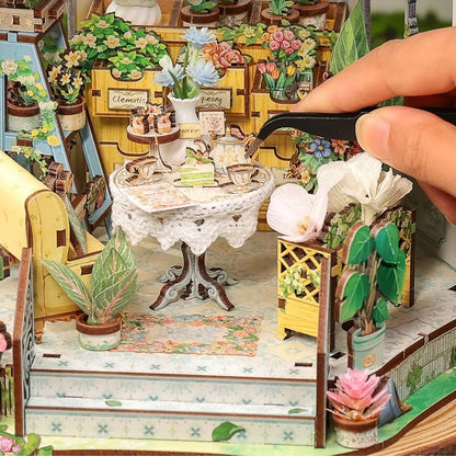 Hands Craft | Windsor Flower House