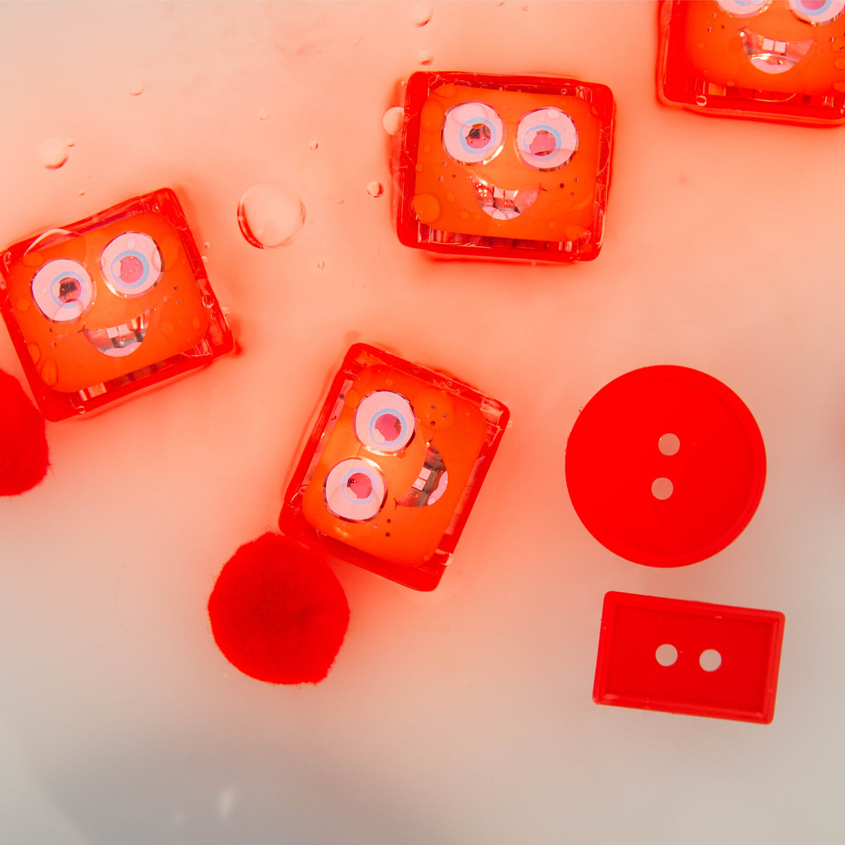 Glo Pals® Original Light-Up Cubes 4-Packs - Sammy – Red