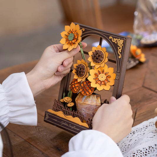 Hands Craft | Golden Sunflower w/ LED Lights