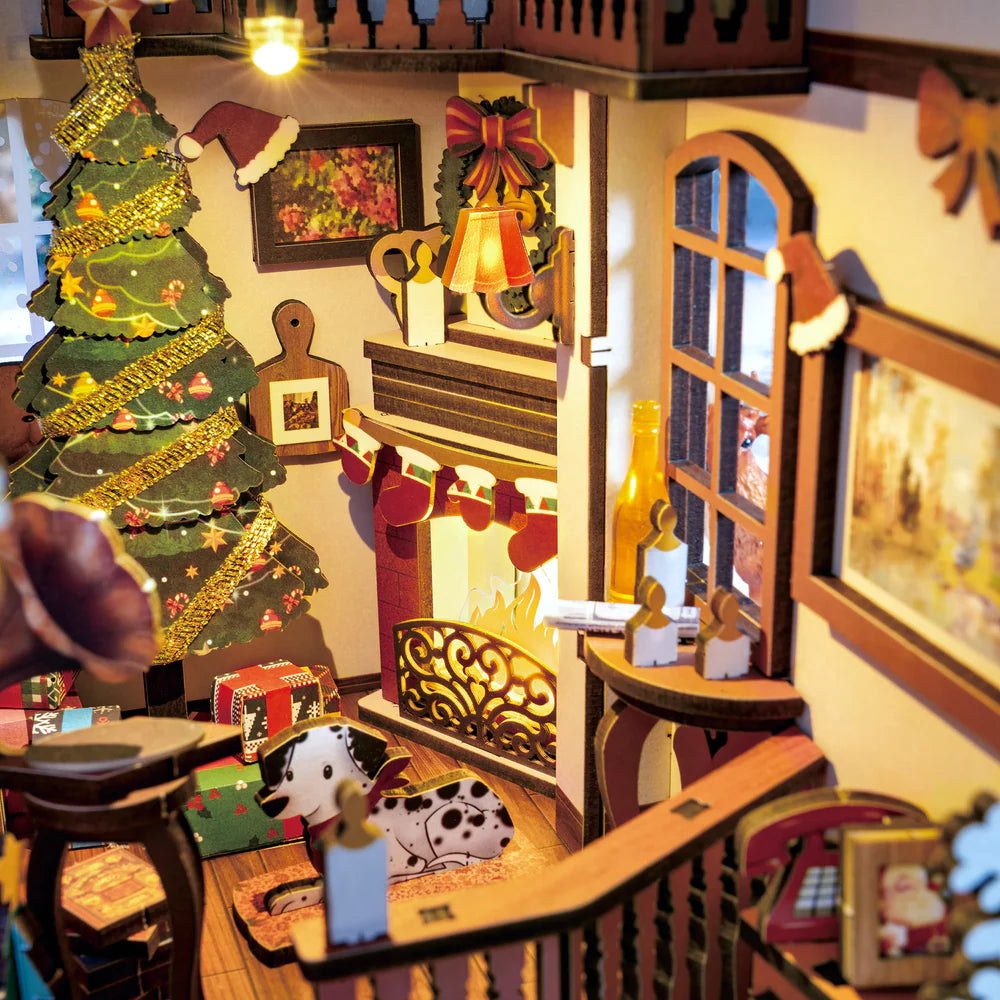 Hands Craft | Christmas Indoor Scene
