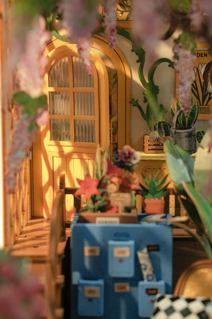 Hands Craft | Garden House