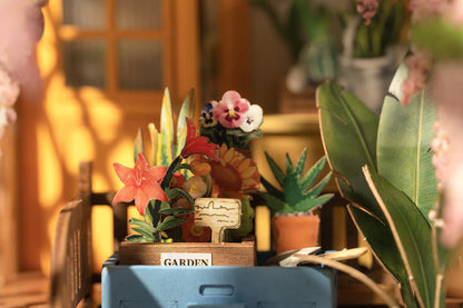 Hands Craft | Garden House