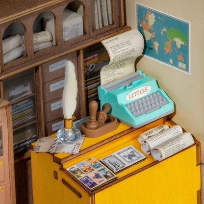 Hands Craft | Century Post Office