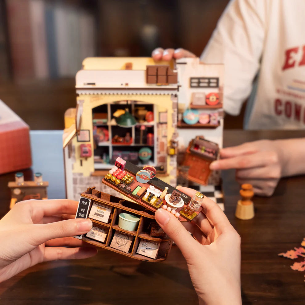 Hands Craft | Henry's Chocolate