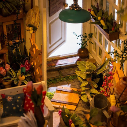 Hands Craft | Miller's Garden
