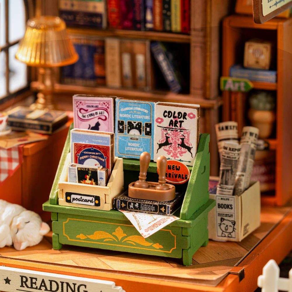 Hands Craft | The Muse Bookshop