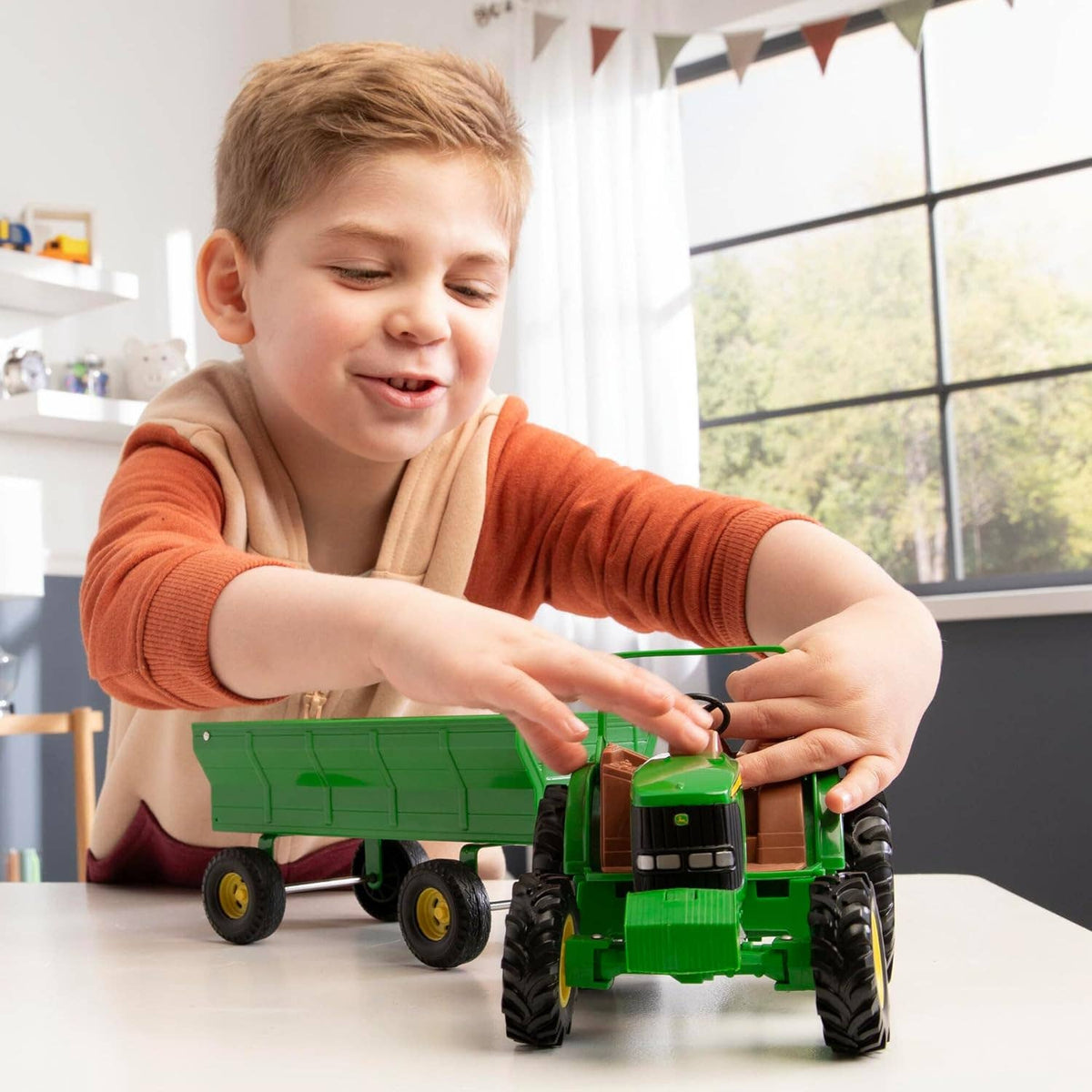TOMY John Deere Kids Tractor Wagon Set - 8 Inch