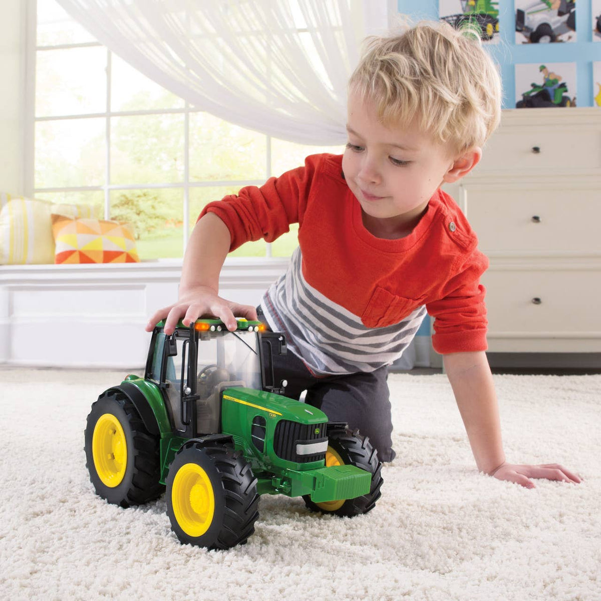 John Deere Big Farm Tractor with Lights & Sounds - 1:16 Scale