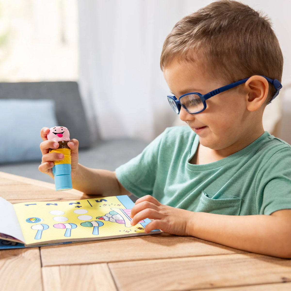 Sticker WOW! Activity Pad & Sticker Stamper - Ice Cream